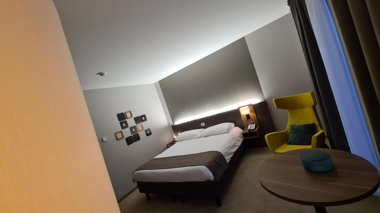 Hotel Drie Eiken Едижем Екстериор снимка