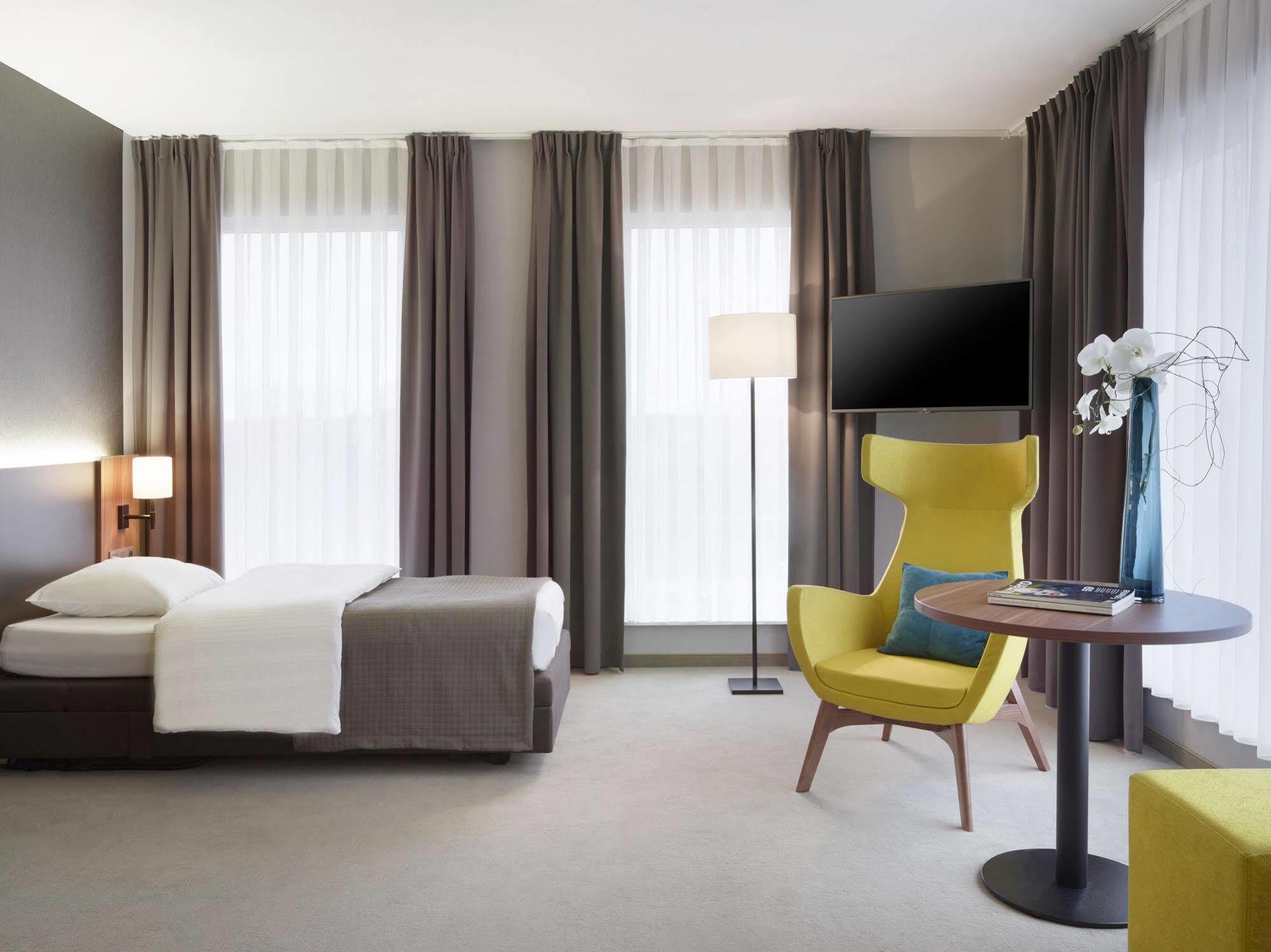 Hotel Drie Eiken Едижем Екстериор снимка