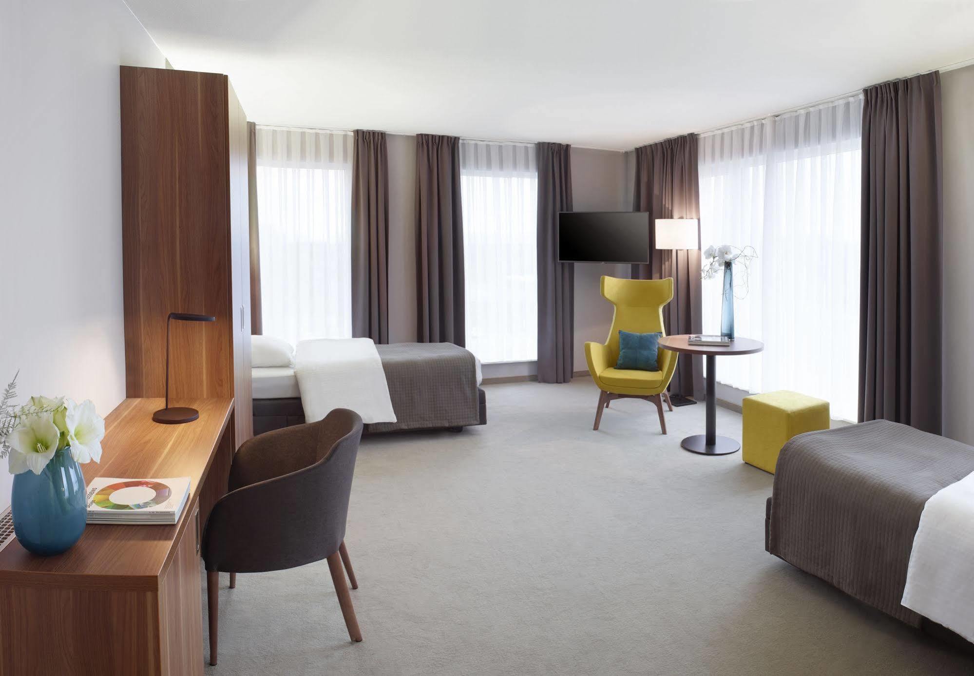 Hotel Drie Eiken Едижем Екстериор снимка