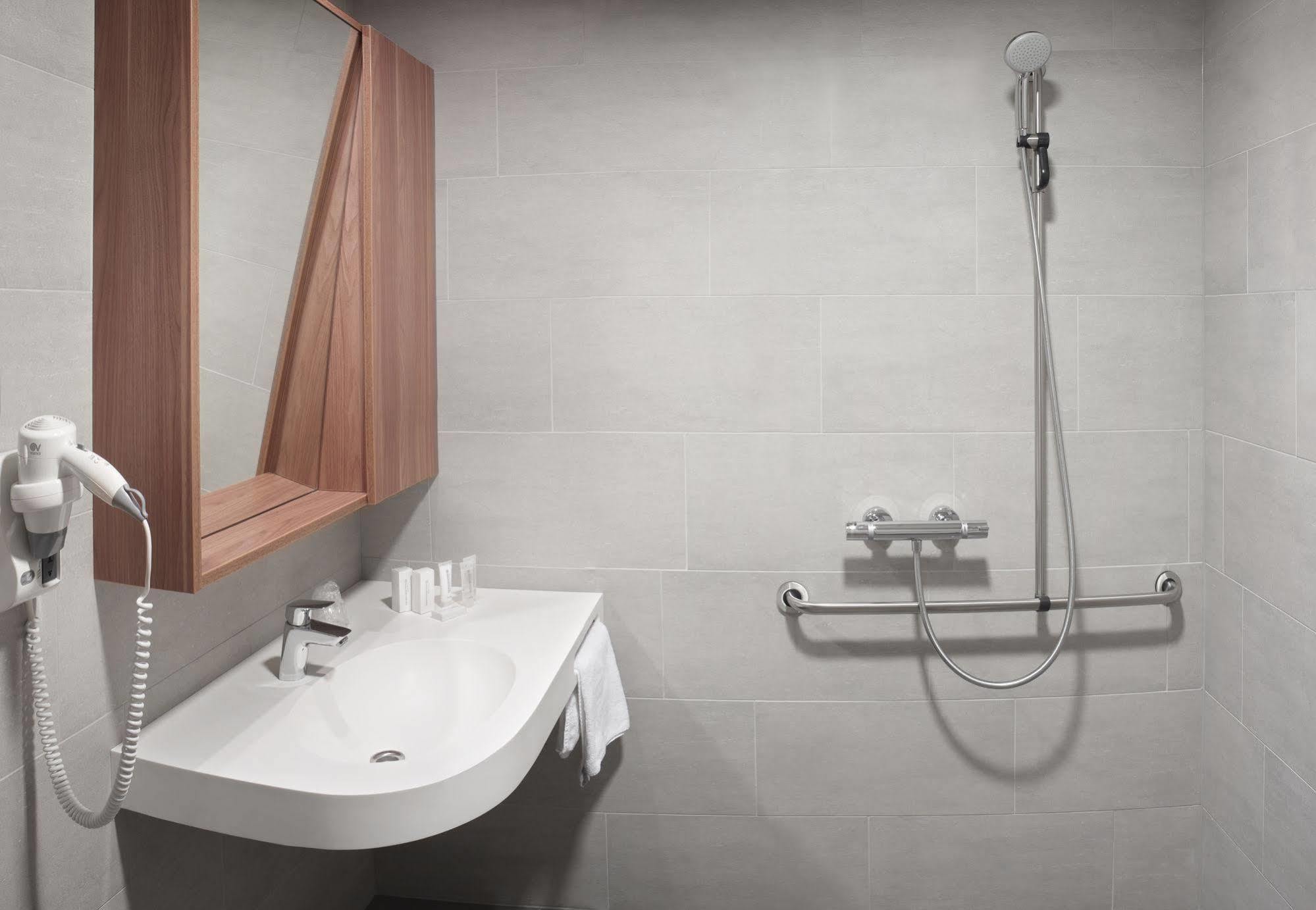 Hotel Drie Eiken Едижем Екстериор снимка